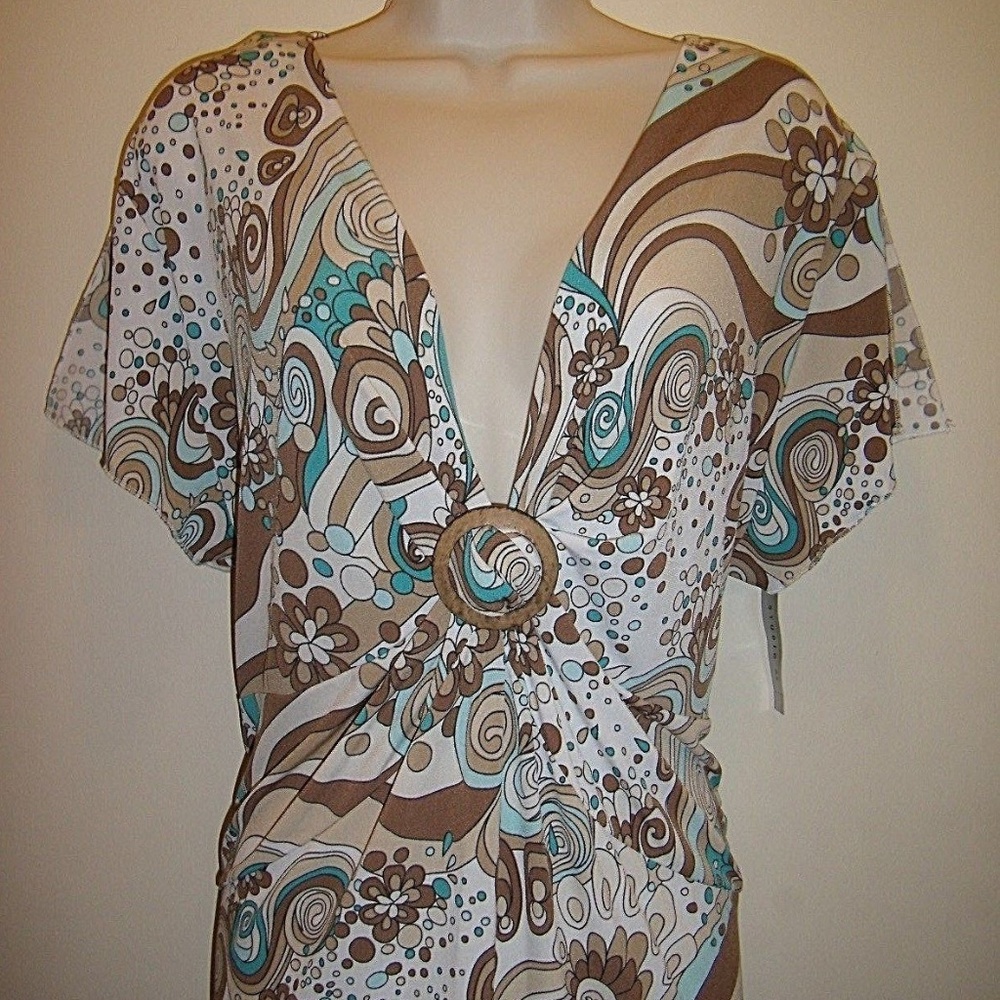Beautiful gathering-like design dress sz 22